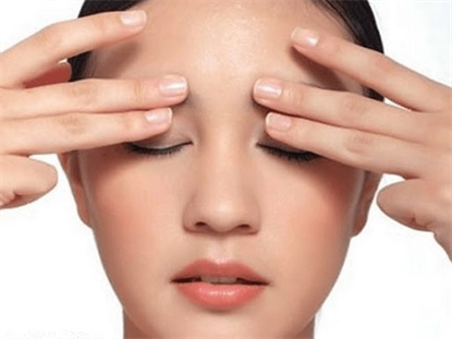 Bí quyết xóa nhăn vùng mắt giúp tôn lên nhan sắc “không tuổi”